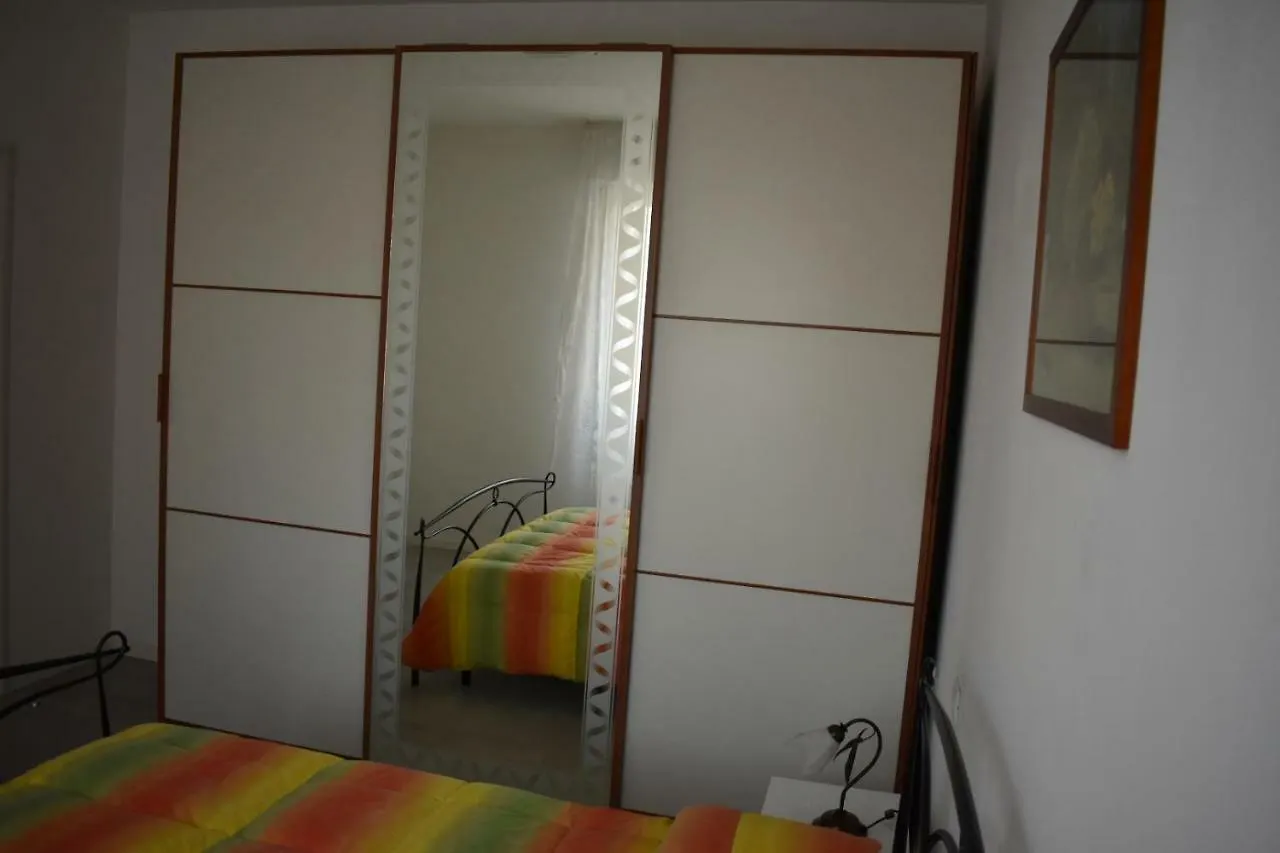 Residence Borsellino 41 Garbagnate Milanese 0*,  Italia